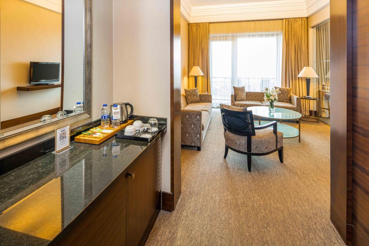 Hotel Celik Palas Convention Center & Thermal Spa Bursa Luaran gambar A suite at the hotel