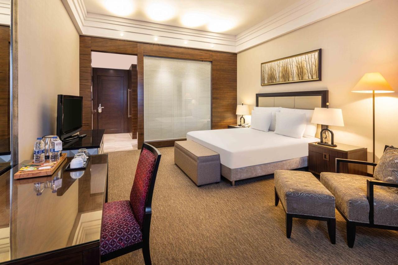Hotel Celik Palas Convention Center & Thermal Spa Bursa Luaran gambar A room at the hotel