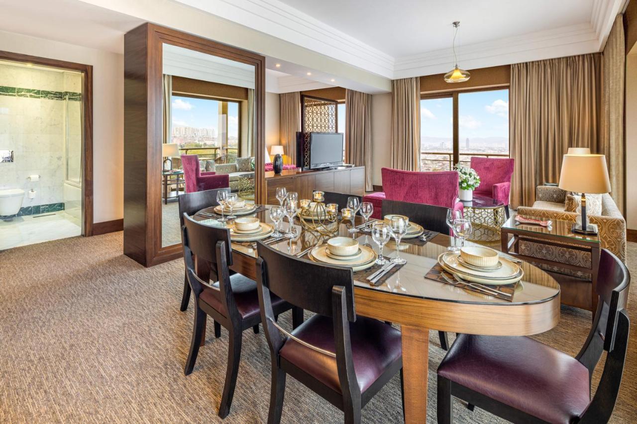 Hotel Celik Palas Convention Center & Thermal Spa Bursa Luaran gambar A suite at the hotel