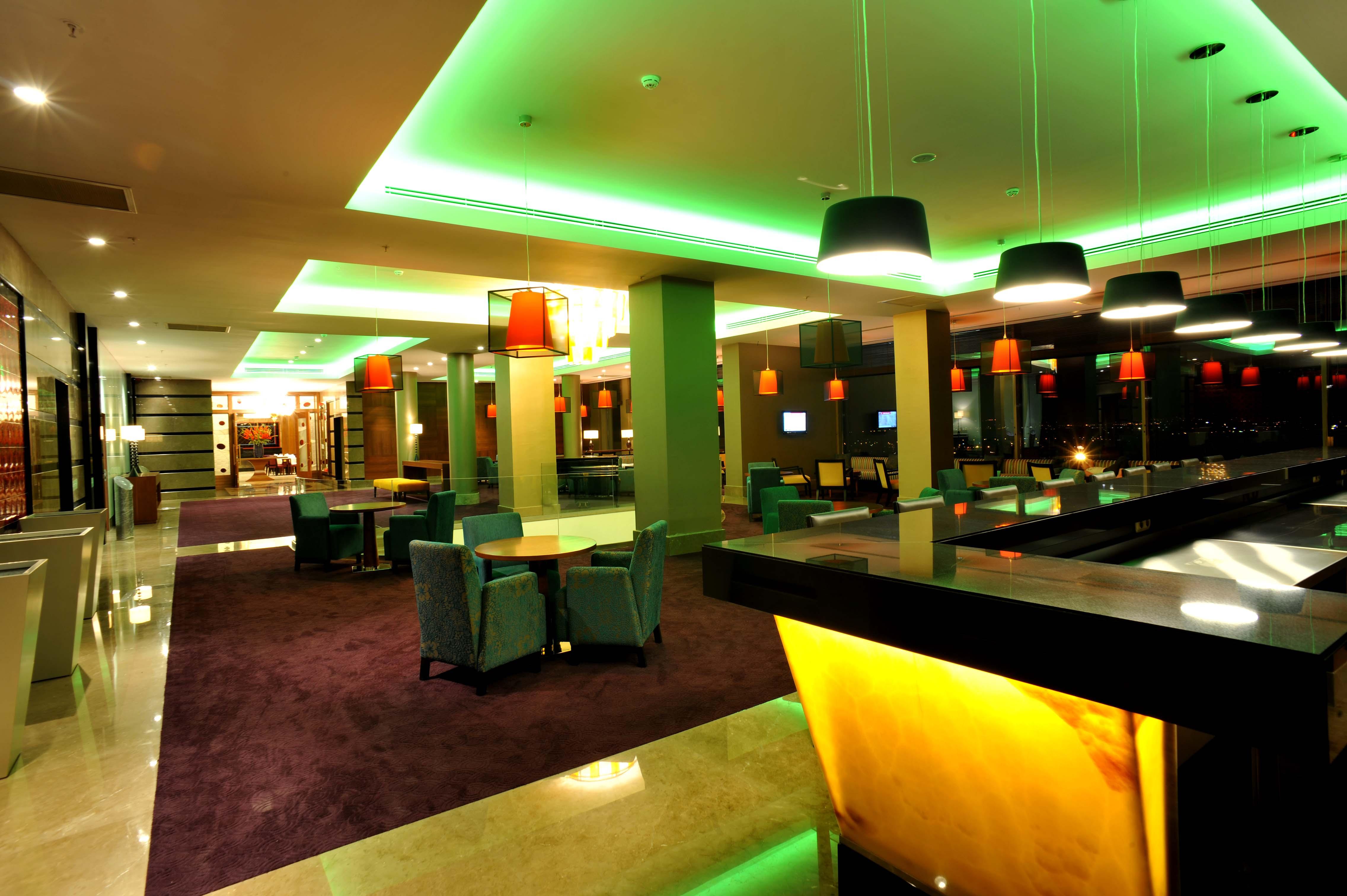 Hotel Celik Palas Convention Center & Thermal Spa Bursa Luaran gambar The lobby of the hotel