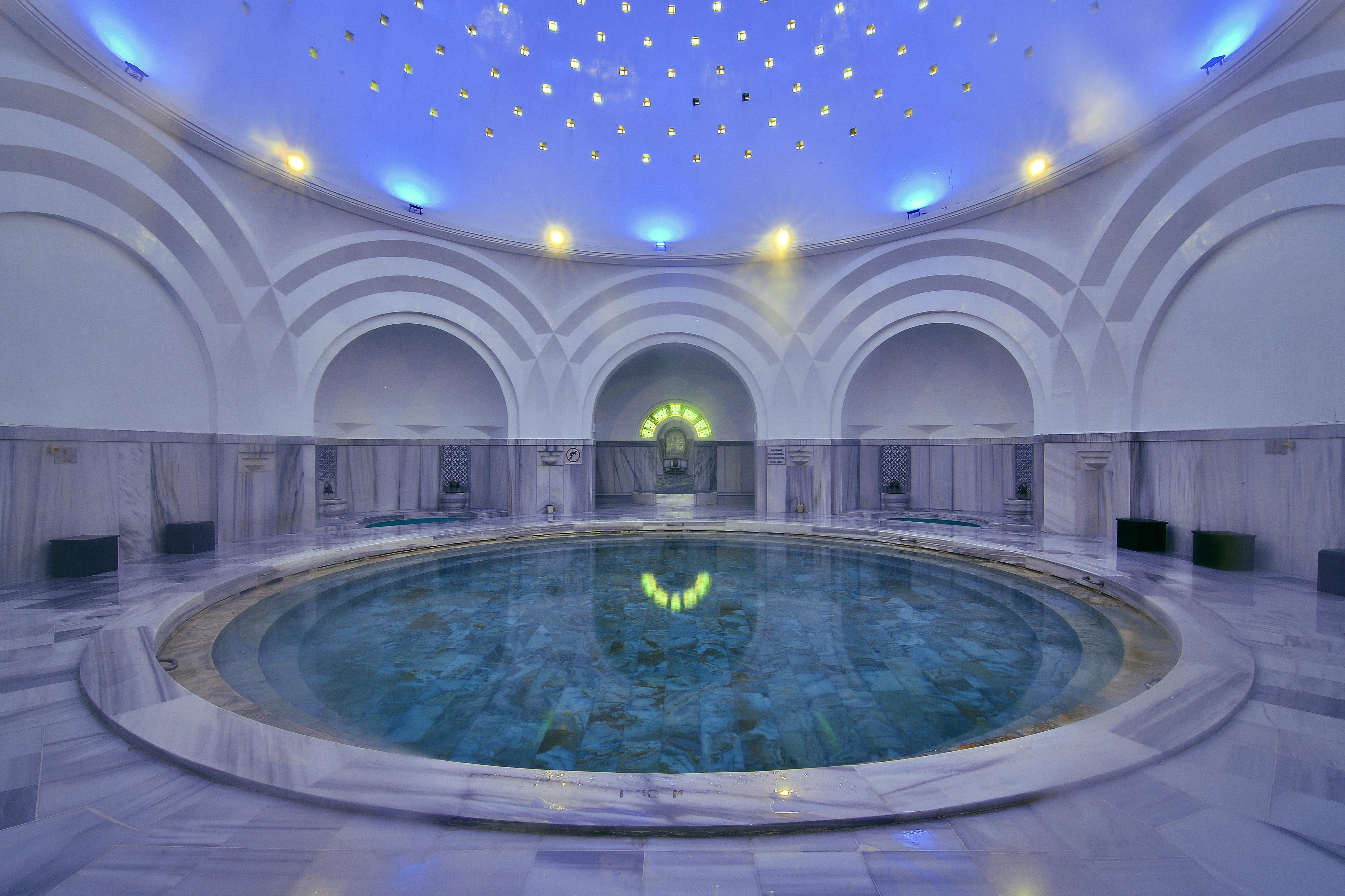 Hotel Celik Palas Convention Center & Thermal Spa Bursa Luaran gambar The interior of the spa